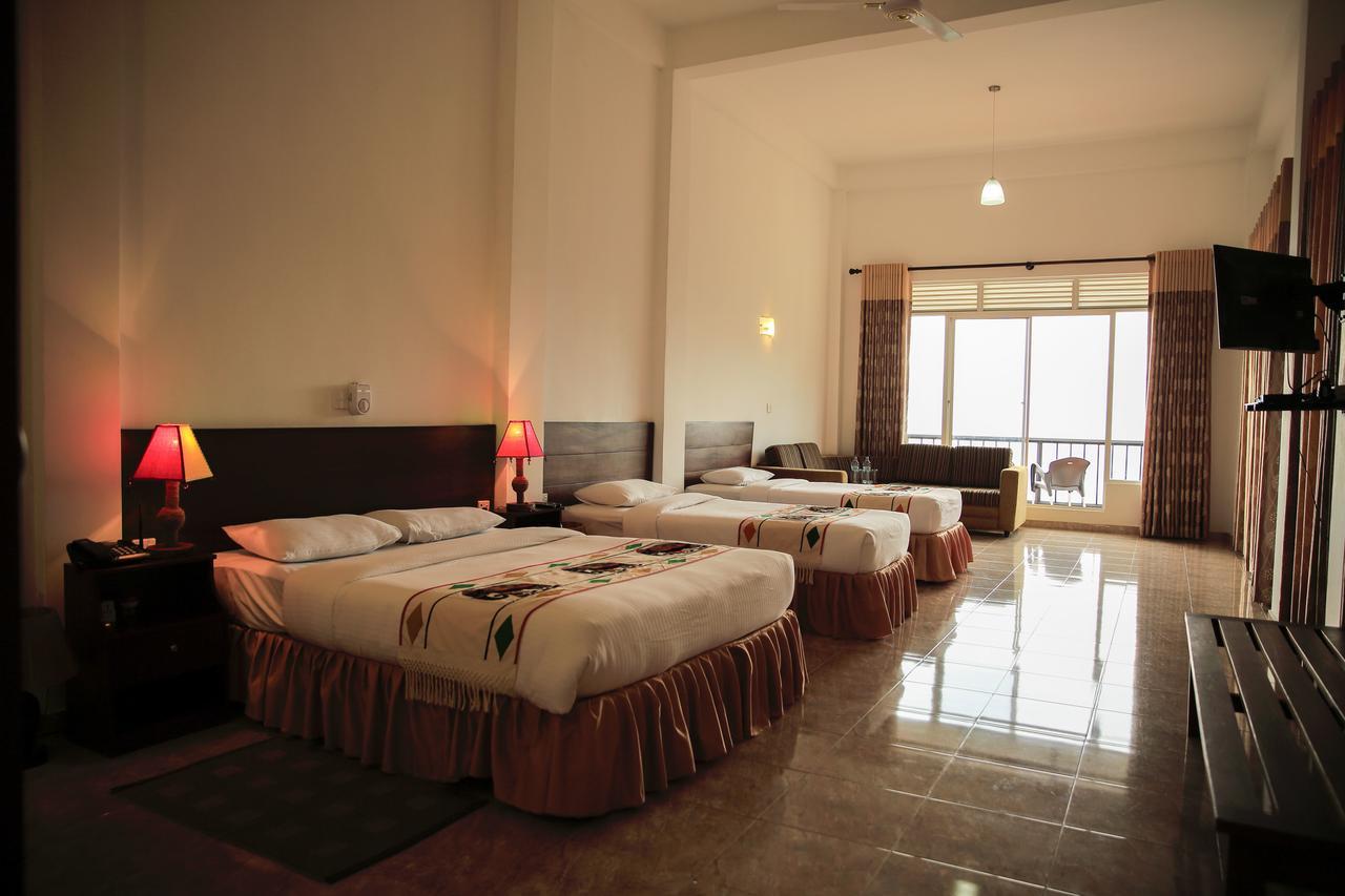 Thuruliya Hotel Рамбода Екстериор снимка
